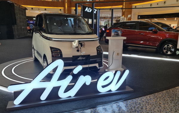 Bawa Alvez ke Tangerang, Wuling Tebar Promo Menarik