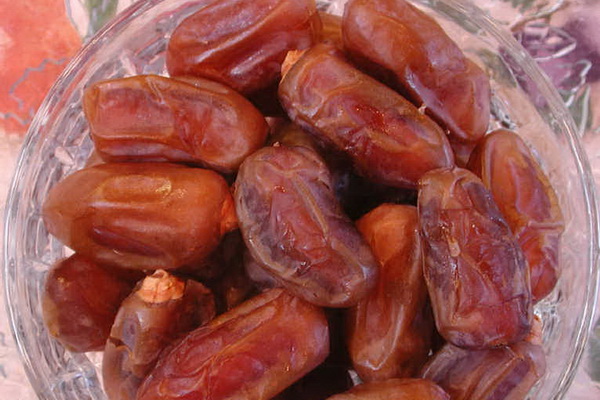 Banyak Digemari, Ini 5 Jenis Kurma yang Sering Ditemui di Bulan Ramadan