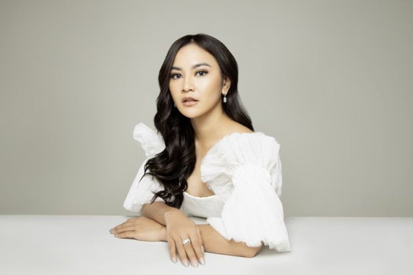 4 Artis yang Rayakan Nyepi, Nomor 3 Ikut Keliling Bareng Ogoh-ogoh