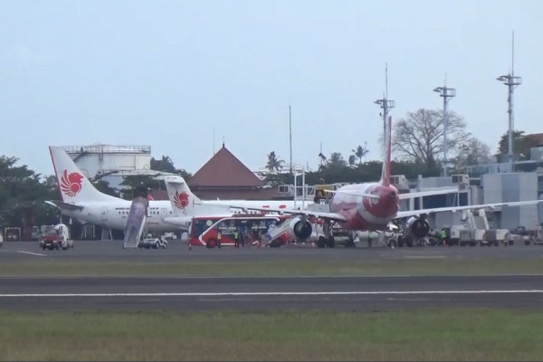 Kembali Beroperasi, Bandara I Gusti Ngurah Rai Langsung Dipadati Penumpang