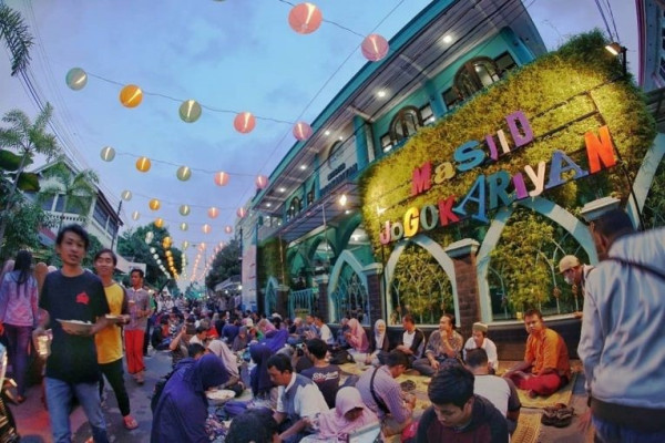 5 Tempat Seru Agar Waktu Nunggu Buka Puasa Jadi Lebih Fun, No 3 Pasti Ada di Kota Kamu!