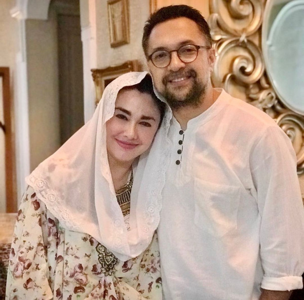 5 Artis yang Menemani Pasangannya Berpuasa di Bulan Ramadan, Saling Menghormati Meski Beda Agama