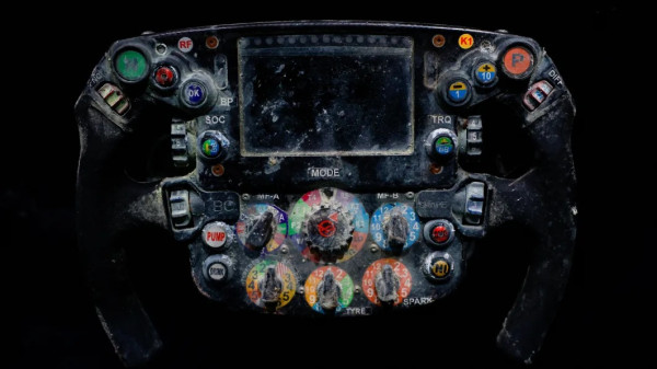 FIA Bawa Mobil Balap yang Ludes Terbakar di Pameran Formula 1