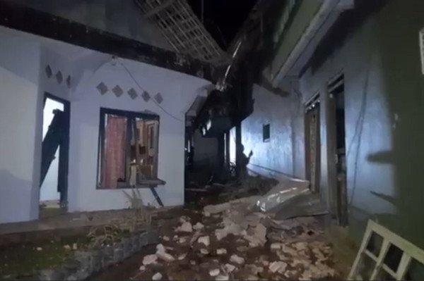 Ledakan Petasan Tewaskan 1 Orang dan Hancurkan 11 Rumah, Begini Penampakannya