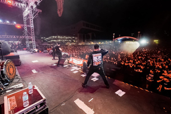 Cerita Gitaris DeadSquad Stevie Item Jadi Juri di Wacken Metal Battle Filipina 2023