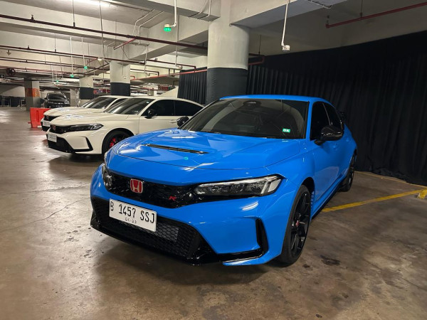 Honda Civic Type R 2023 Meluncur dengan Harga Rp1,4 Miliar, 95 Orang Rebutan Beli