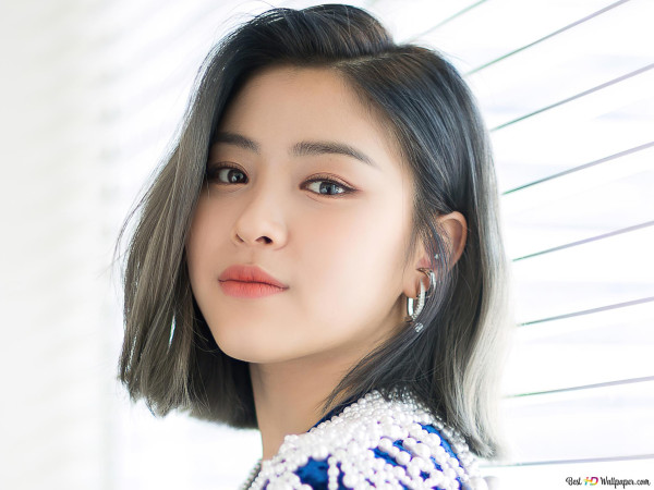 Biodata dan Profil Member ITZY, yang Mana Bias-mu?