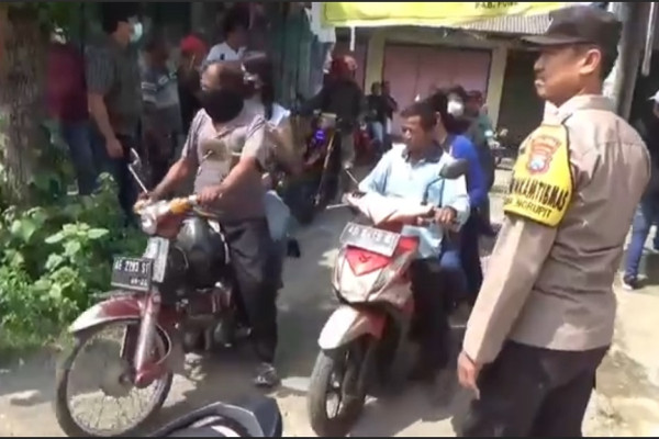 Warung Remang-remang di Ponorogo Ditutup, Massa Geruduk Balai Desa