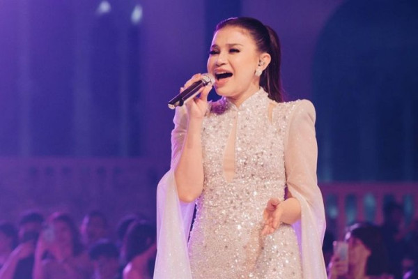 10 Artis Indonesia yang Sudah Berstatus Haji, Nagita Slavina 2 Kali ke Tanah Suci