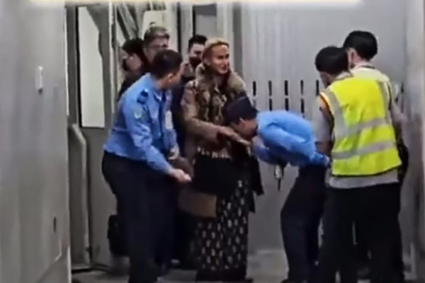 Kawal Habib Bahar di Bandara Soetta, AP II Beri Sanksi Berat ke 3 Avsec