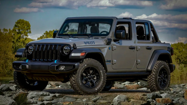 57.885 Jeep Wrangler Kena Recall karena Mudah Terbakar