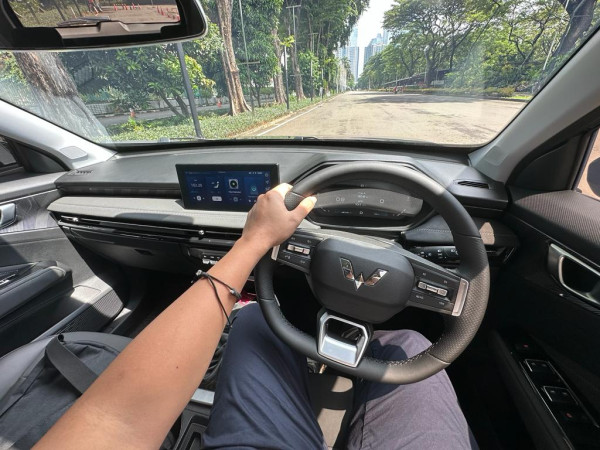 Keliling Kawasan GBK dengan Wuling Alvez, Ini 8 Kesimpulannya