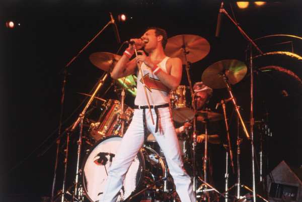 7 Artis Hollywood yang Berjuang Melawan HIV, Ada Freddie Mercury