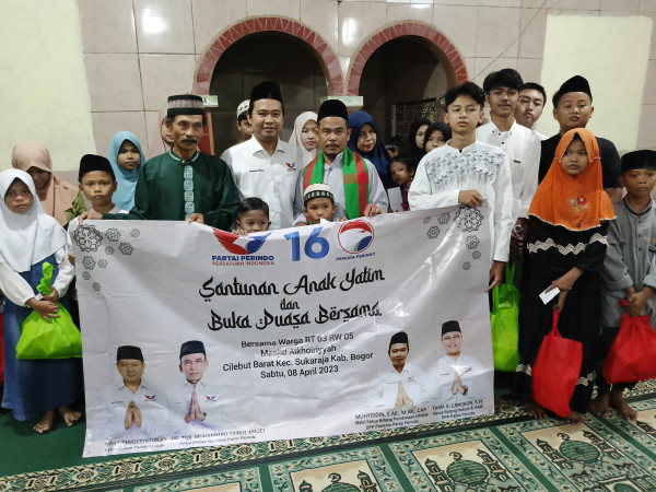 DPP Pemuda Perindo Buka Puasa Bersama dan Santuni Anak Yatim di Cilebut Barat Bogor