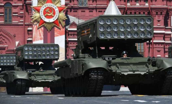 Ahli Militer AS Ungkap Cara Hancurkan Senjata Termobarik TOS-1 Rusia