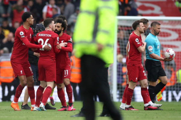 Andy Robertson Kena Sikut Hakim Garis, PGMOL Bereaksi