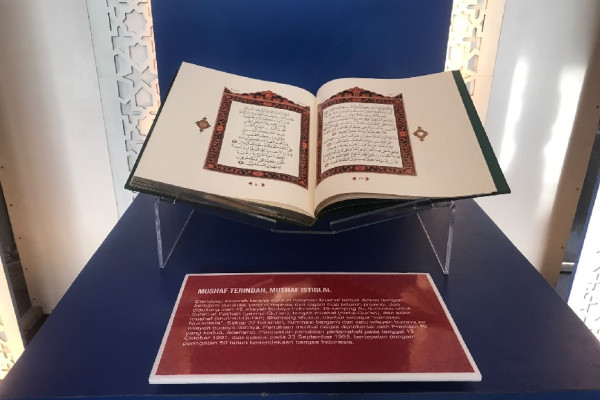 Gebyar Nuzulul Qur'an, Kemenag Pamerkan 9 Mushaf Al-Qur'an Fenomenal untuk Mengedukasi Masyarakat