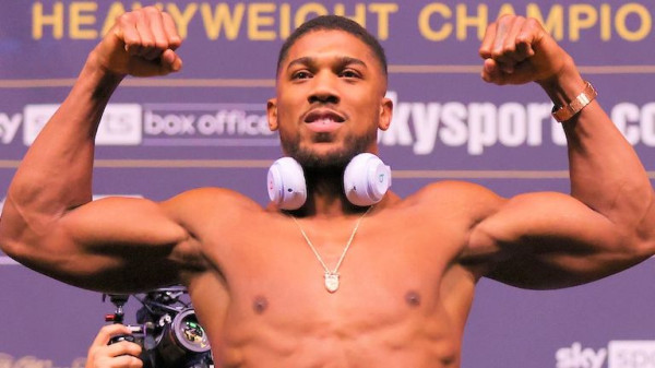 5 Petinju Kelas Berat Terkaya di Dunia, Nomor 2 Penghancur Mike Tyson