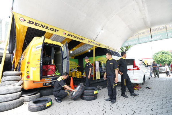 Asyik, Posko Mudik Dunlop Tawarkan Balancing Ban Mobil Gratis