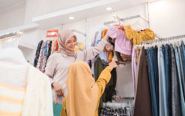 4 Ide Outfit Lebaran, Bikin Penampilan Jadi Lebih Kece