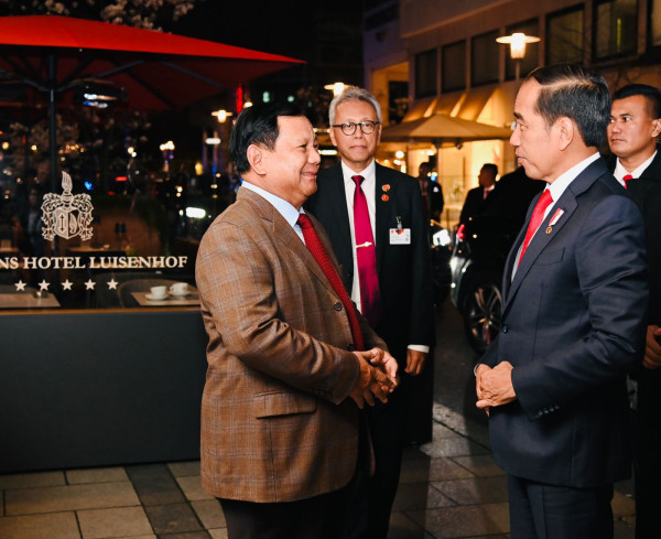 Momen Kebersamaan Prabowo dan Jokowi di Hannover Jerman