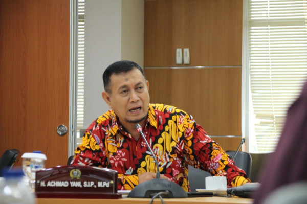 PKS Desak Pemprov DKI Bangun Kembali Trotoar dan Jalur Sepeda yang Hilang