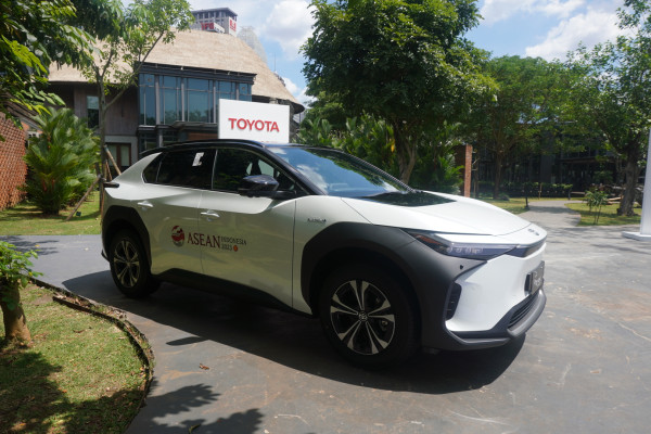 Toyota Sumbang 65 Unit Mobil Listrik Senilai Rp123 Miliar untuk KTT ASEAN 2023