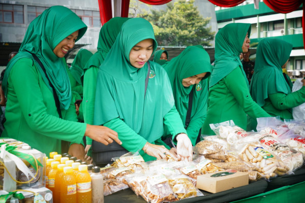 Kodam V/Brawijaya Mendadak Diserbu Ibu-ibu, Ada Apa?