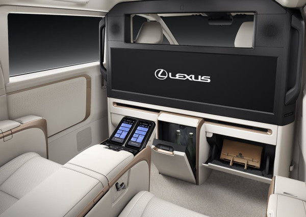 Lexus LM 2024 Muncul, Kembaran Toyota Alphard Jadi Lebih Mewah Lagi