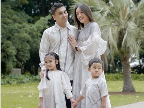 4 Artis Indonesia yang Rayakan Lebaran di Luar Negeri, Nomor 3 Jalani Salat Id di AS