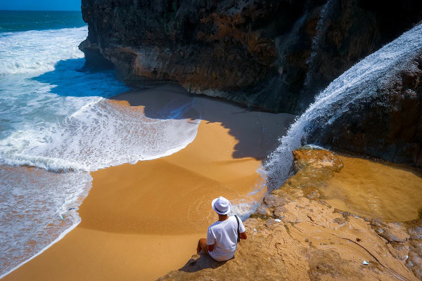 5 Pantai Eksotis di Selatan Pulau Jawa, Bikin Mudik Lebaran Makin Asyik