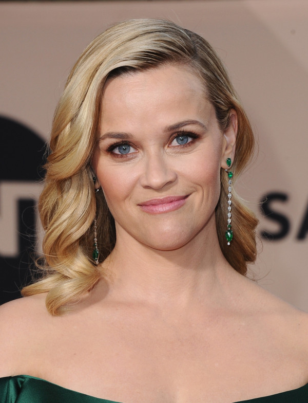 7 Artis Hollywood yang Punya Kebiasaan Makan Paling Aneh