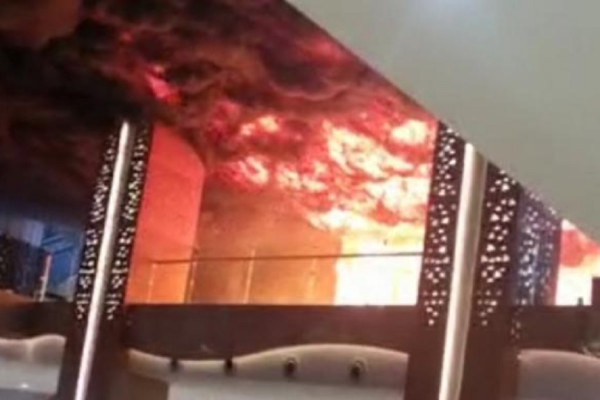 Percikan Api Ini Diduga Penyebab Kebakaran Mall Trans Studio Makassar