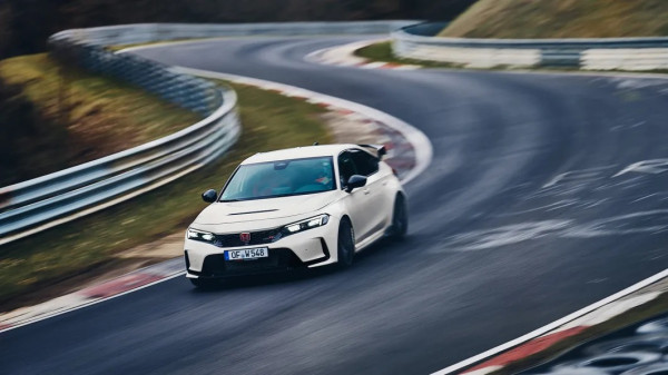 Ini Rahasia Honda Civic Type R Bikin Sejarah Baru di Sirkuit Jerman
