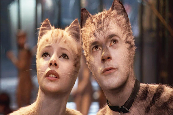 10 Film Ini Nekat Ambil Risiko, tapi Hasilnya Rungkad Abis!