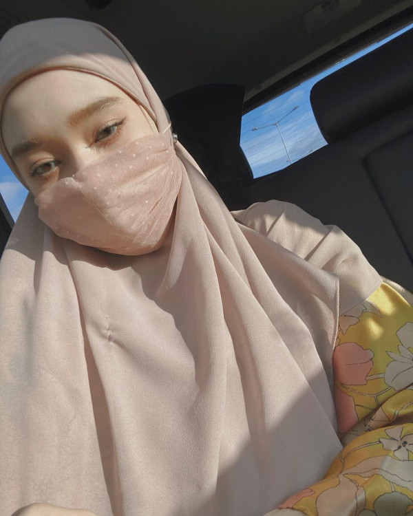 5 Foto Cantik Inara Rusli Istri Virgoun, Tampil Anggun dan Elegan dengan Cadar