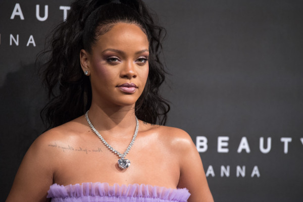 8 Artis Hollywood Korban KDRT, Rihanna Dipukuli Sampai Bonyok