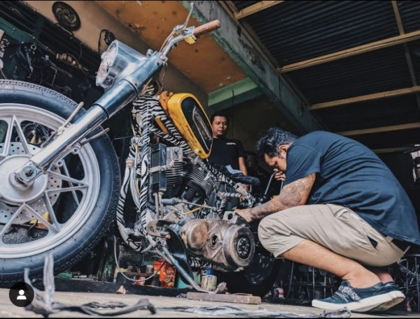 Sisi Lain Musisi Virgoun yang Dituduh Selingkuh, Ternyata Jago Bikin Motor Custom