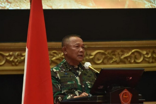 Daftar Panglima Kogabwilhan III, Nomor 4 Lulusan Terbaik Akmil 1990 dan Eks Danjen Kopassus