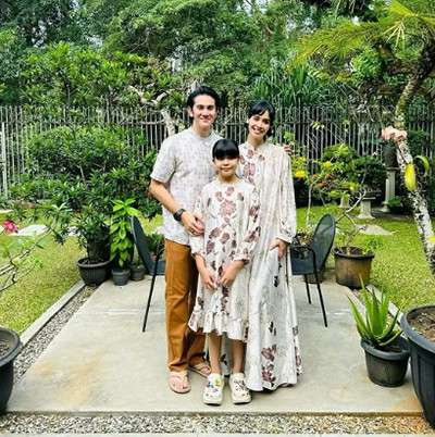 7 Artis Indonesia yang Pilih Sage Green sebagai Busana Lebaran 2023, Natasha Rizky sampai Maudy Ayunda