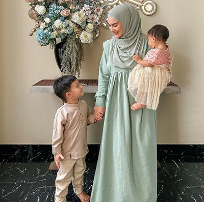 7 Artis Indonesia yang Pilih Sage Green sebagai Busana Lebaran 2023, Natasha Rizky sampai Maudy Ayunda