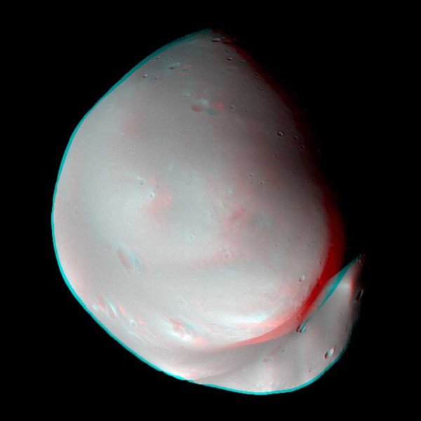 Satelit UEA untuk Pertama Kali Memfoto Deimos, Bulan Terkecil Mars yang Bikin Takjub