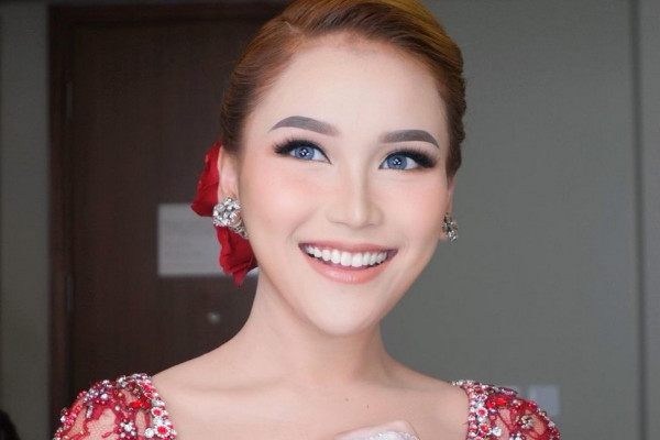 5 Janda Terpopuler di Indonesia, Nomor 4 Dikenal Serba Bisa