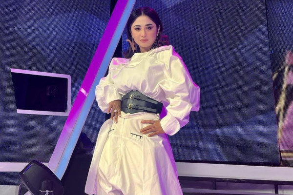 5 Janda Terpopuler di Indonesia, Nomor 4 Dikenal Serba Bisa