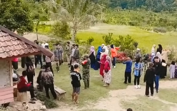 4 Fakta Unik Rumah Abah Jajang yang Viral karena Memiliki Pemandangan bak Surga