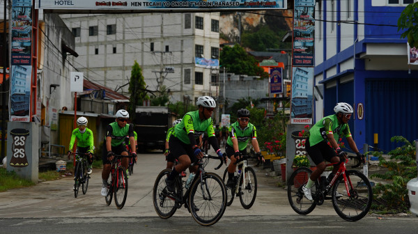 Group Ride ke-6 GFNY Bali - IFG Life: Menikmati Indahnya Jayapura
