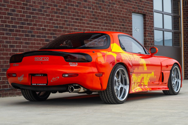 Ingin Punya Mazda RX-7 Oranye Ngejreng Asli Film 2 Fast 2 Furious? Siapkan uang Segini!