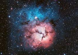 5 Jenis Nebula yang Berikan Efek Fenomena Cahaya Cantik di Langit