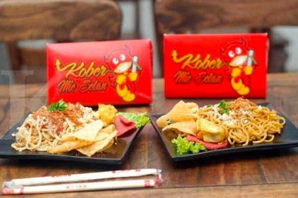 Cara Pebisnis Kuliner Manfaatkan Kegemaran Orang RI Makan Mi dan Selera Pedas