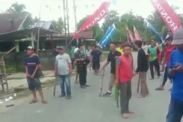 Tawuran Pecah saat Lomba Balap Perahu, 2 Pemuda Dilarikan ke Rumah Sakit